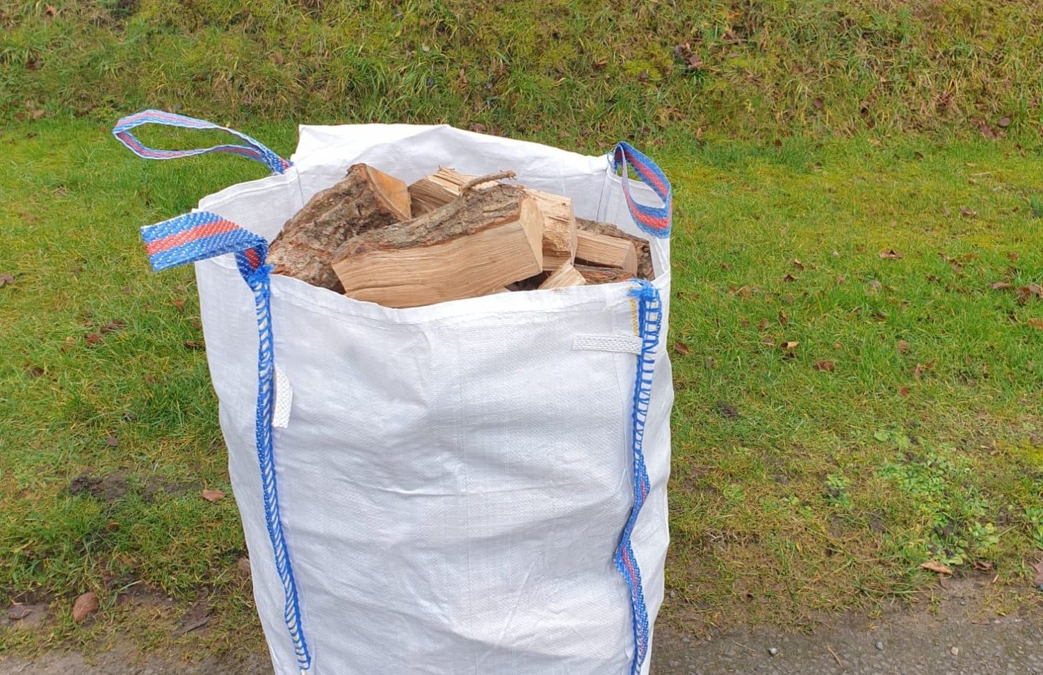 Large Bag, 85 x 85 x 85cm